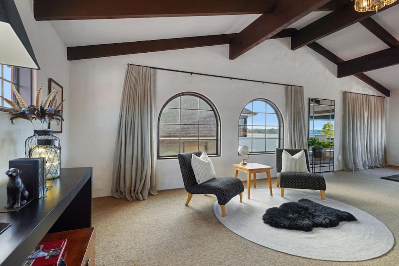 Magnificent Beachfront Mansion - Pool - Fireplace Окленд Экстерьер фото
